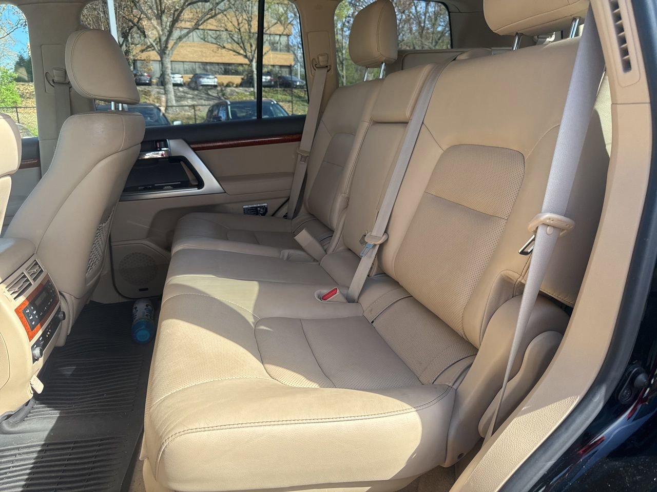 Used 2014 Toyota Land Cruiser image 8