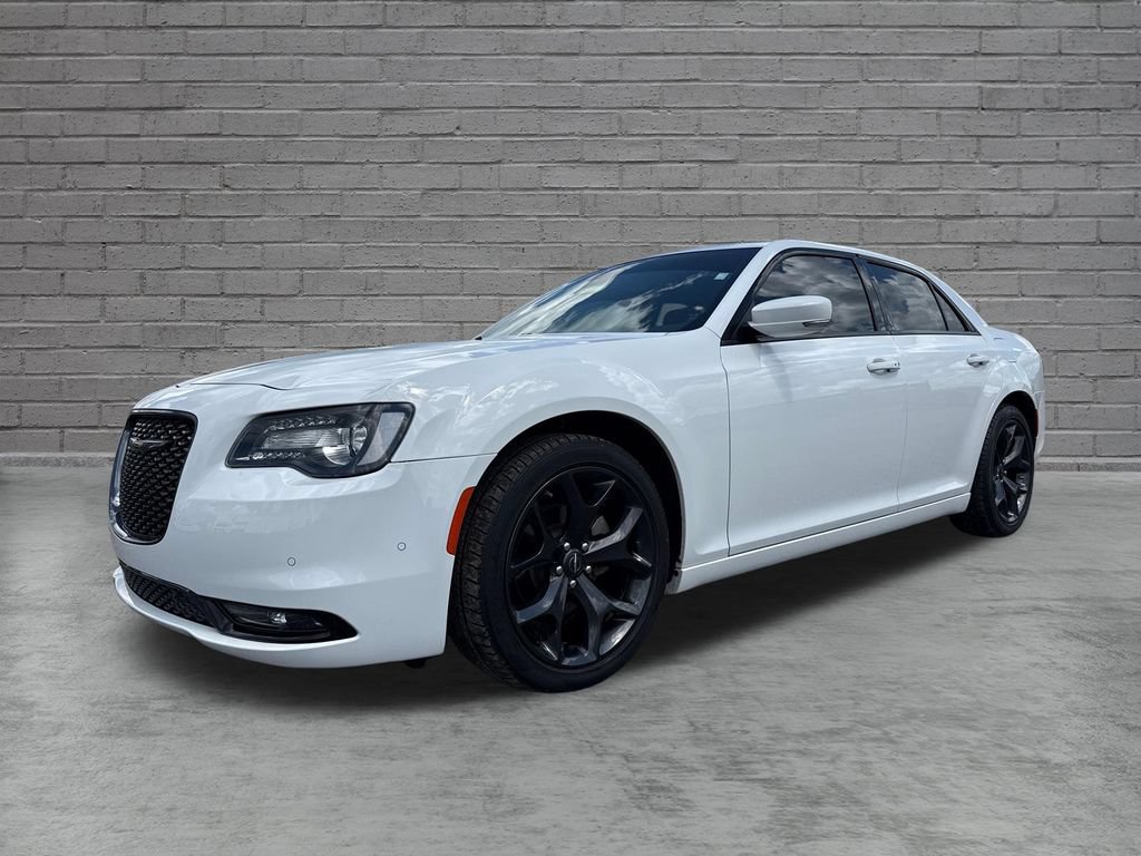 Used 2023 Chrysler 300 S w/ Comfort Group RWD video 3