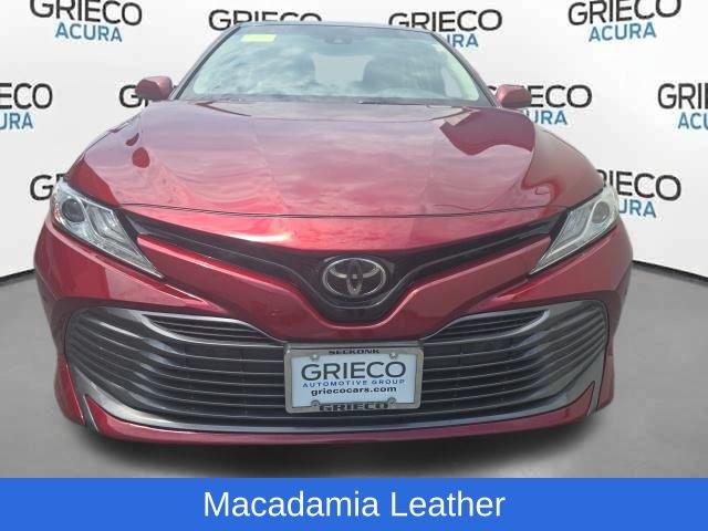Used 2018 Toyota Camry XLE FWD image 2