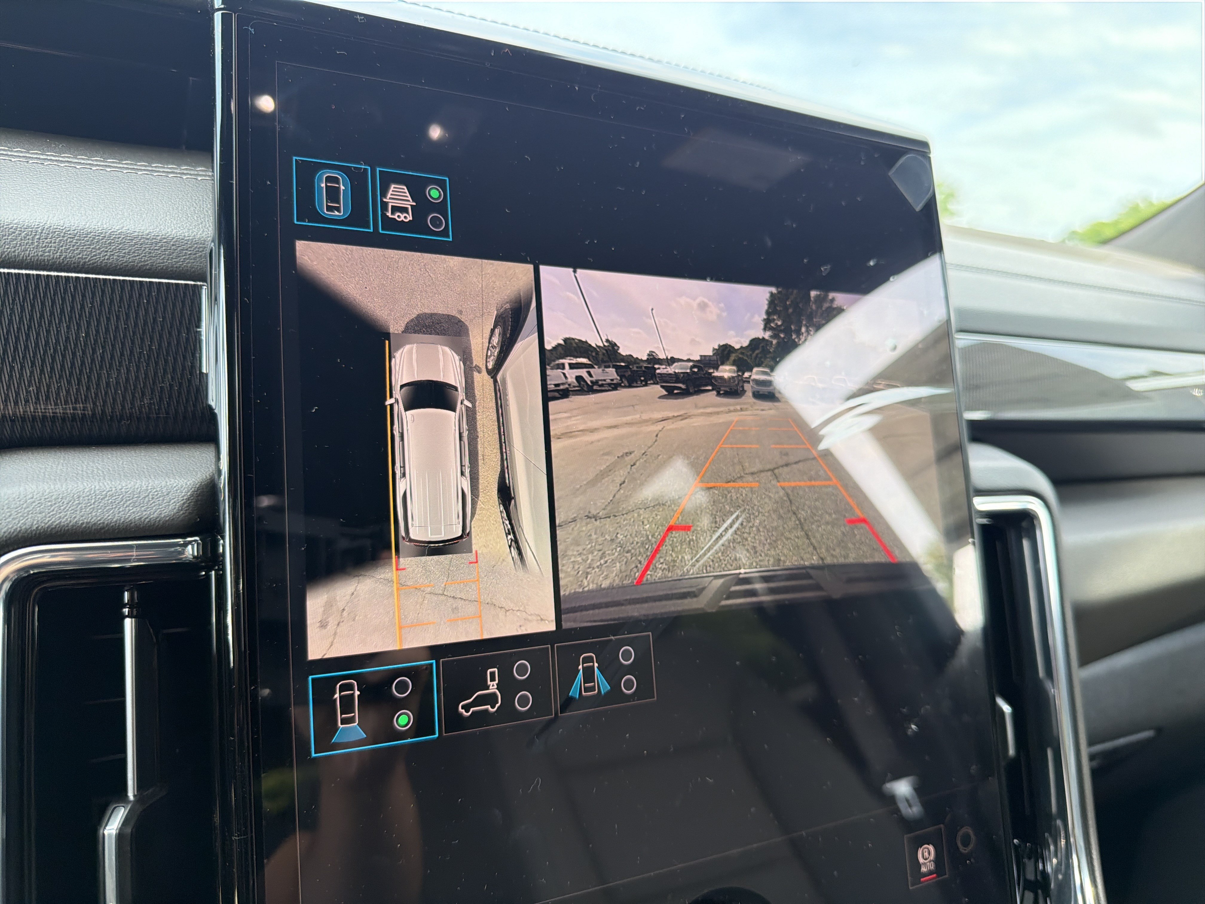 New 2026 GMC Yukon XL Elevation RWD image 27