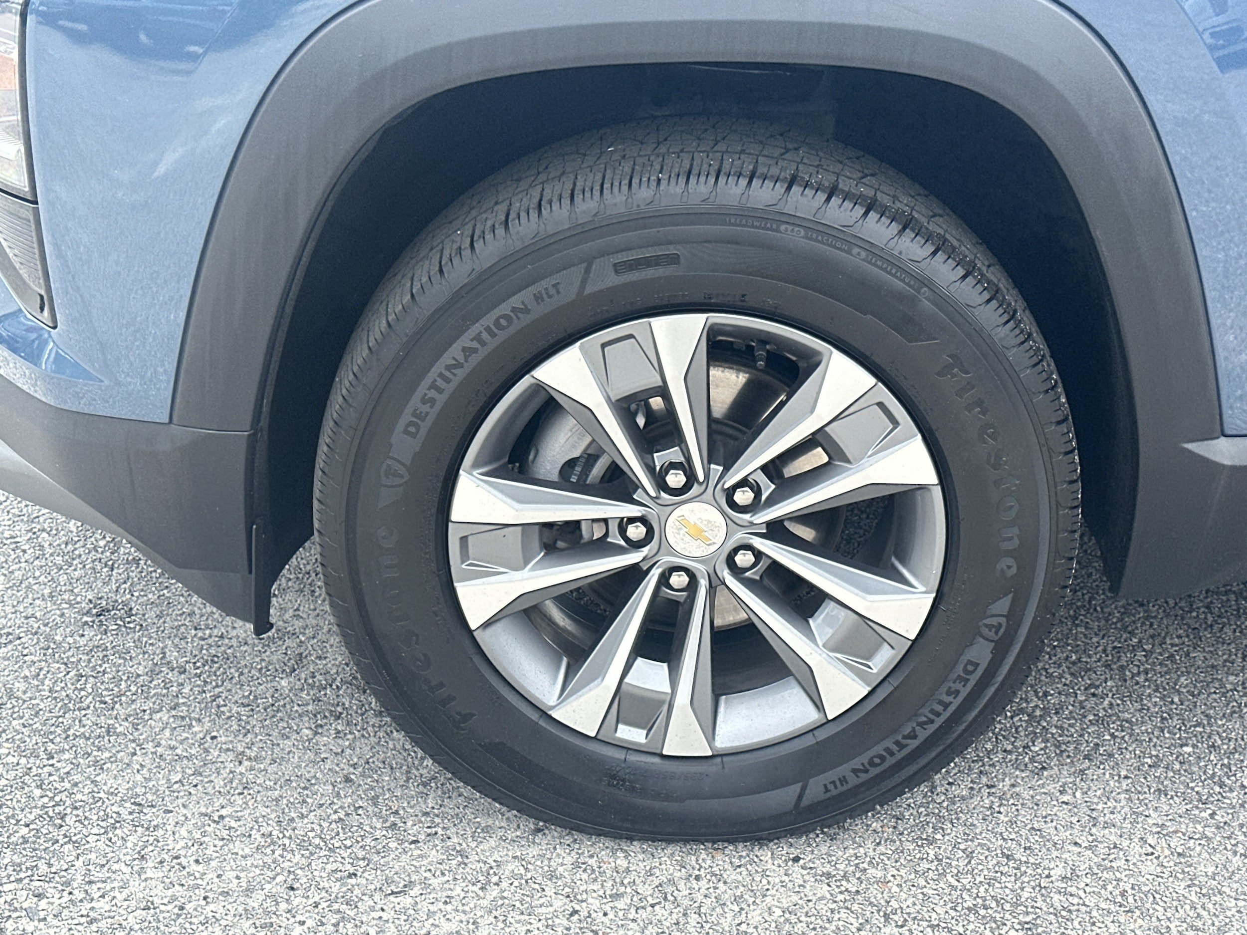 Used 2025 Chevrolet Equinox LT FWD image 11
