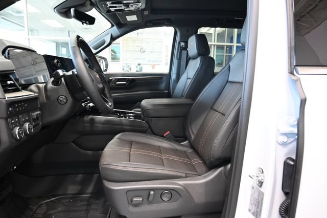 New 2026 Chevrolet Tahoe High Country AWD/4WD image 11