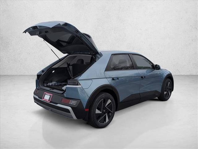 New 2026 Hyundai Ioniq 5 SE video 2