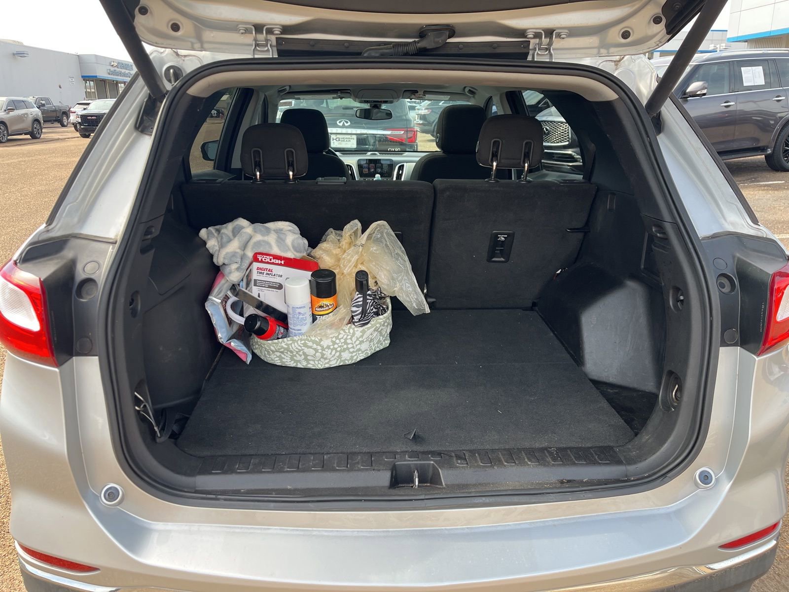 Used 2018 Chevrolet Equinox LT image 24