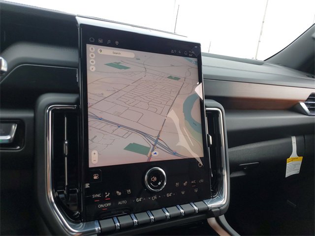 New 2026 GMC Yukon Denali w/ Sun & Power Step Package image 16