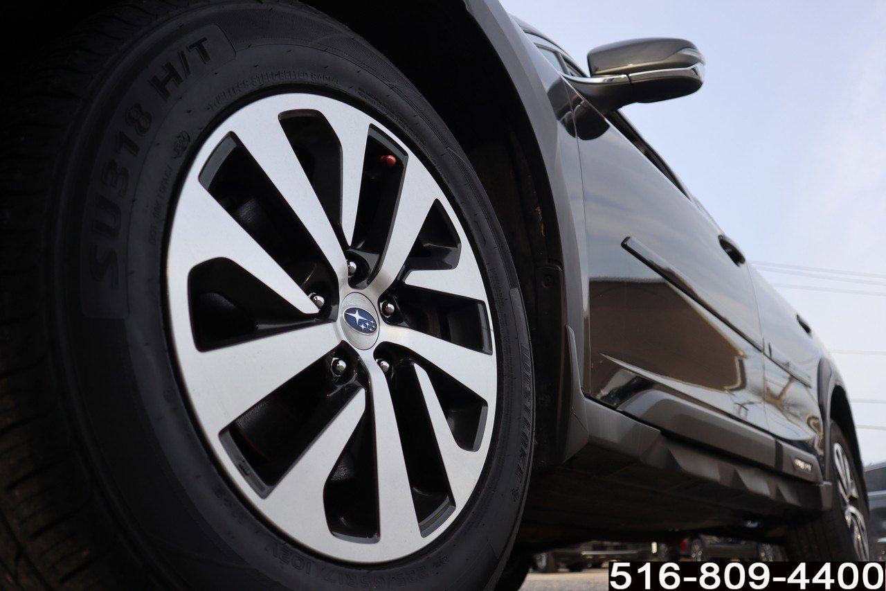 Used 2023 Subaru Outback Premium image 10