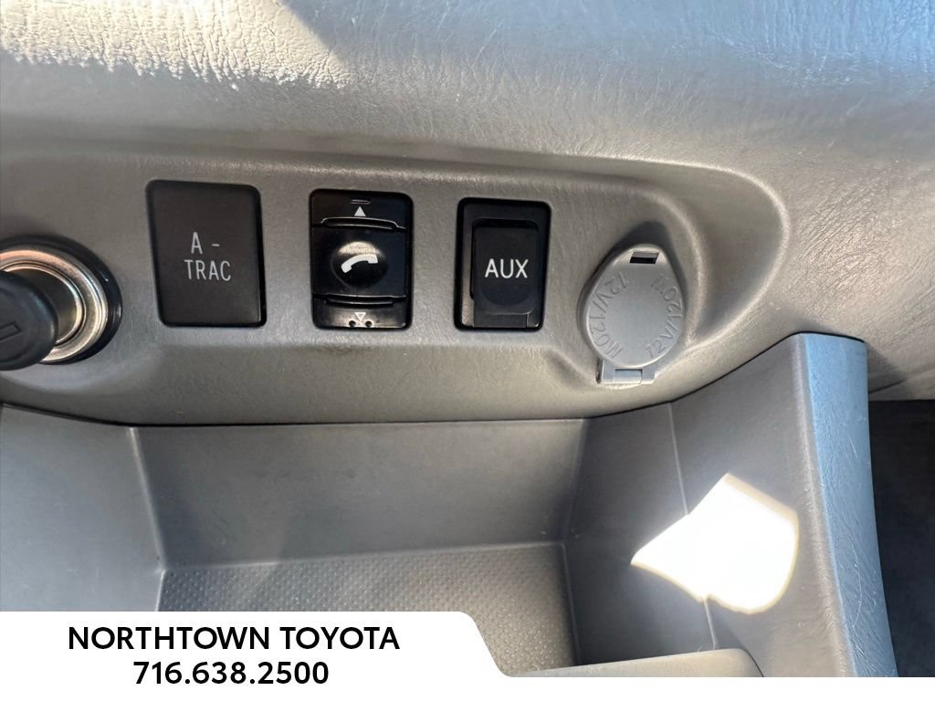 Used 2011 Toyota Tacoma 4x4 Double Cab w/ TRD Off-Road Pkg image 16