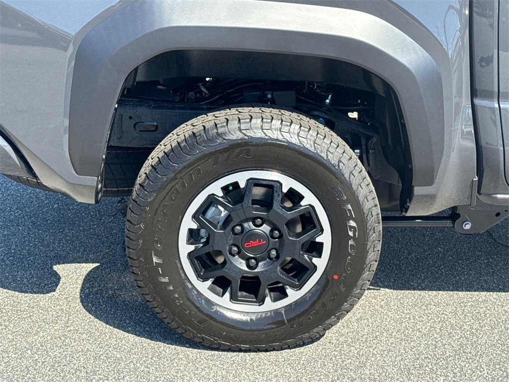 New 2025 Toyota Tacoma TRD Off-Road image 17