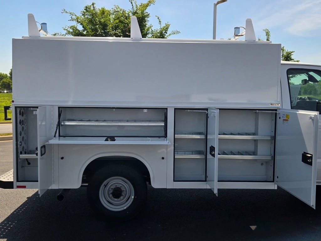 New 2026 Ford E-350 and Econoline 350 Super Duty w/ Power Equipment Group RWD image 13