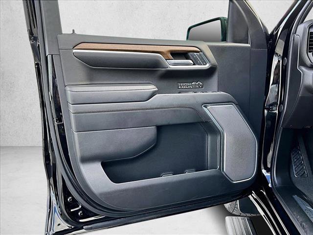 Used 2024 Chevrolet Silverado 1500 High Country w/ Midnight Edition image 18