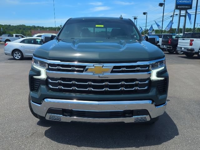 Used 2025 Chevrolet Silverado 1500 LTZ w/ Technology Package AWD/4WD image 4