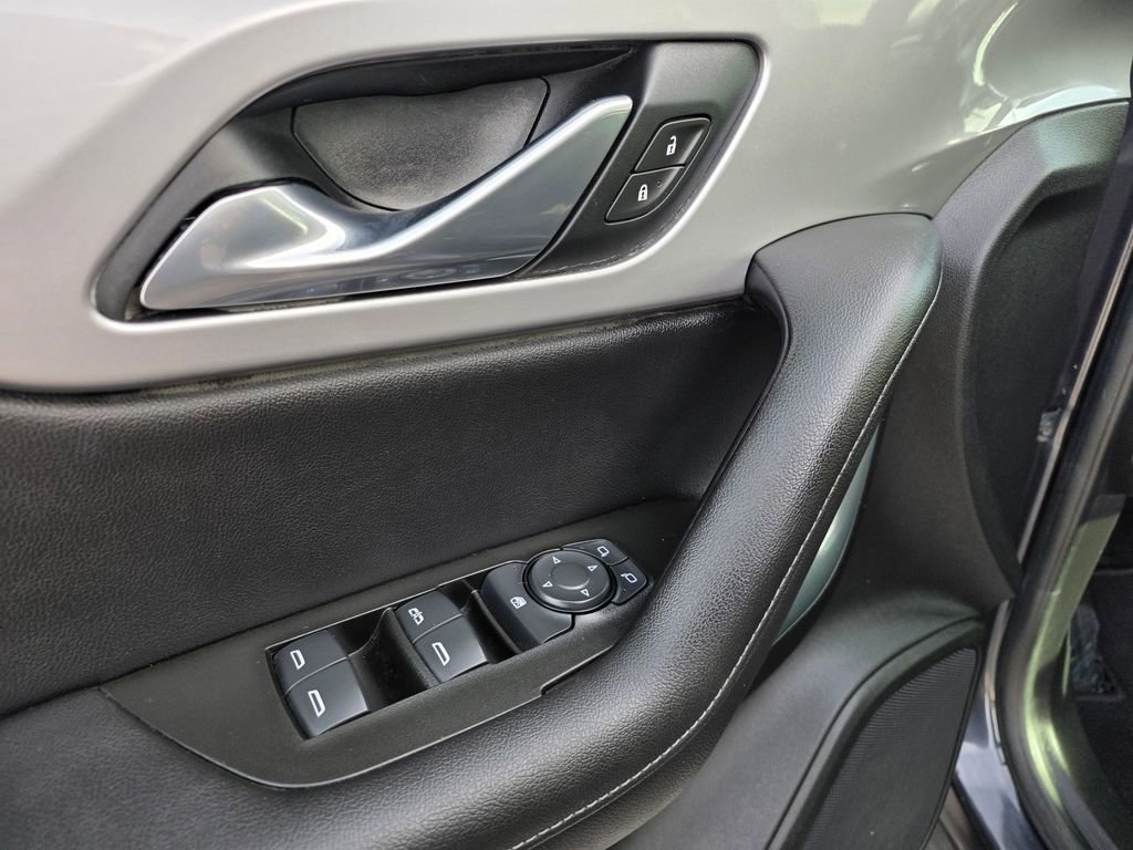 Used 2021 Chevrolet Blazer LT image 11