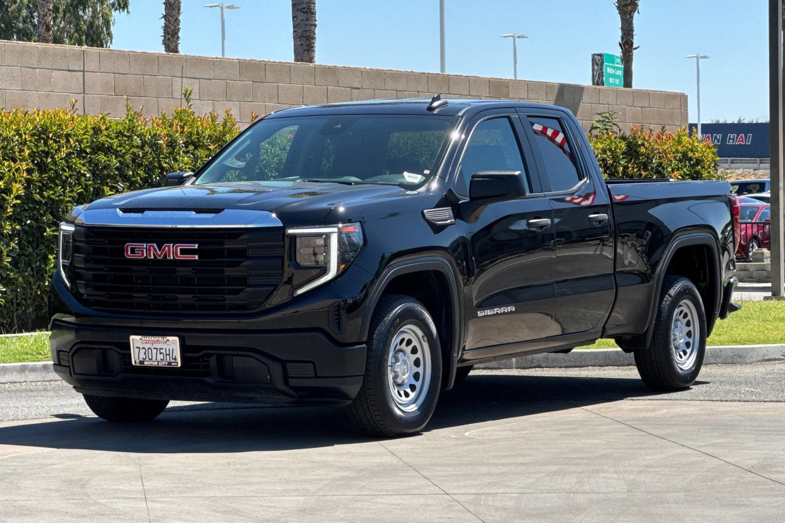 Used 2023 GMC Sierra 1500 Pro RWD image 8