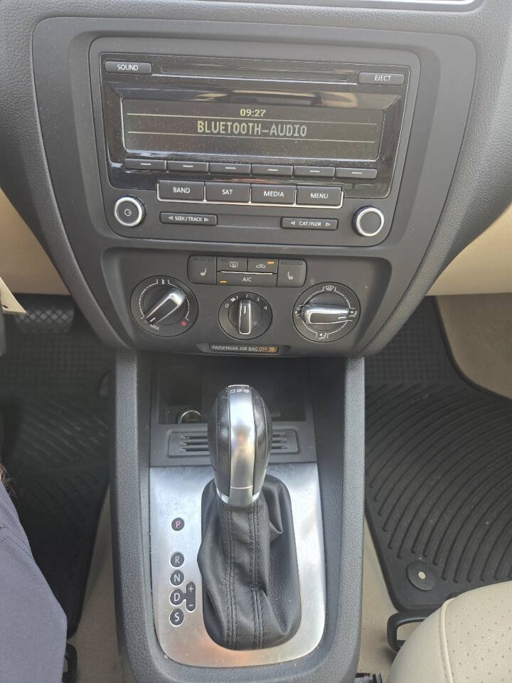 Used 2014 Volkswagen Jetta TDI FWD image 22