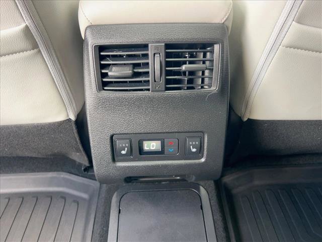 Used 2023 Mitsubishi Outlander SEL image 18