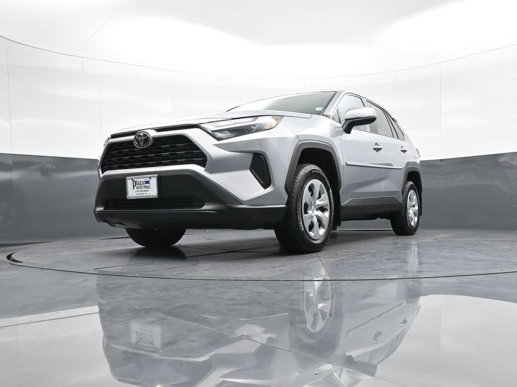 Certified 2023 Toyota RAV4 LE image 25