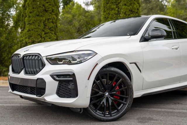 Used 2022 BMW X6 xDrive40i w/ M Sport Package AWD/4WD image 3