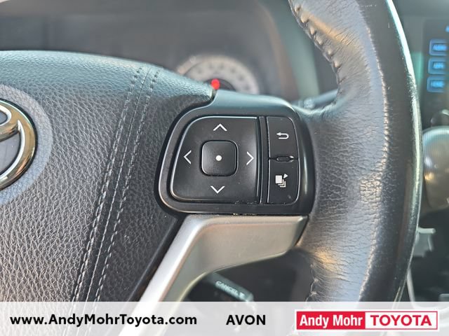 Used 2015 Toyota Sienna SE Premium FWD image 16