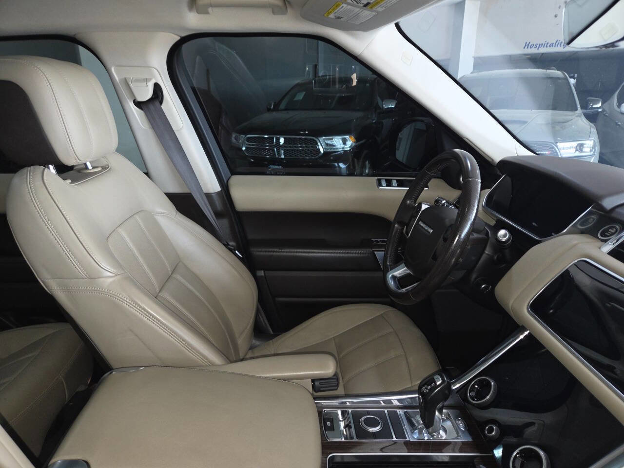 Used 2018 Land Rover Range Rover Sport HSE AWD/4WD image 30