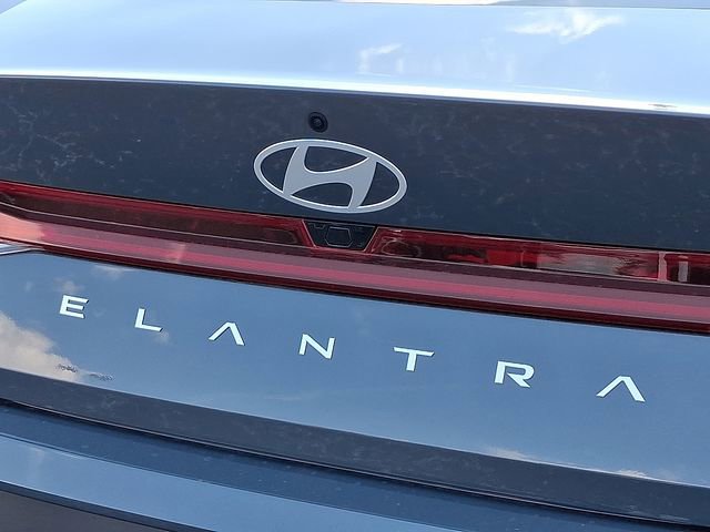 New 2026 Hyundai Elantra Limited image 12