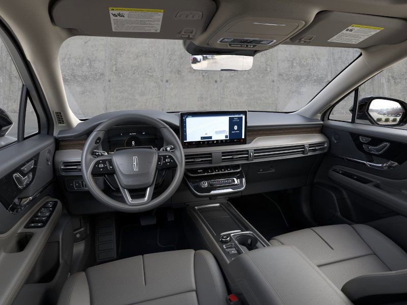 New 2024 Lincoln Corsair Reserve w/ Equipment Group 202A image 9