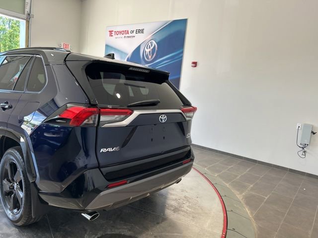 Used 2020 Toyota RAV4 XSE w/ All Weather Liner Package AWD/4WD image 5