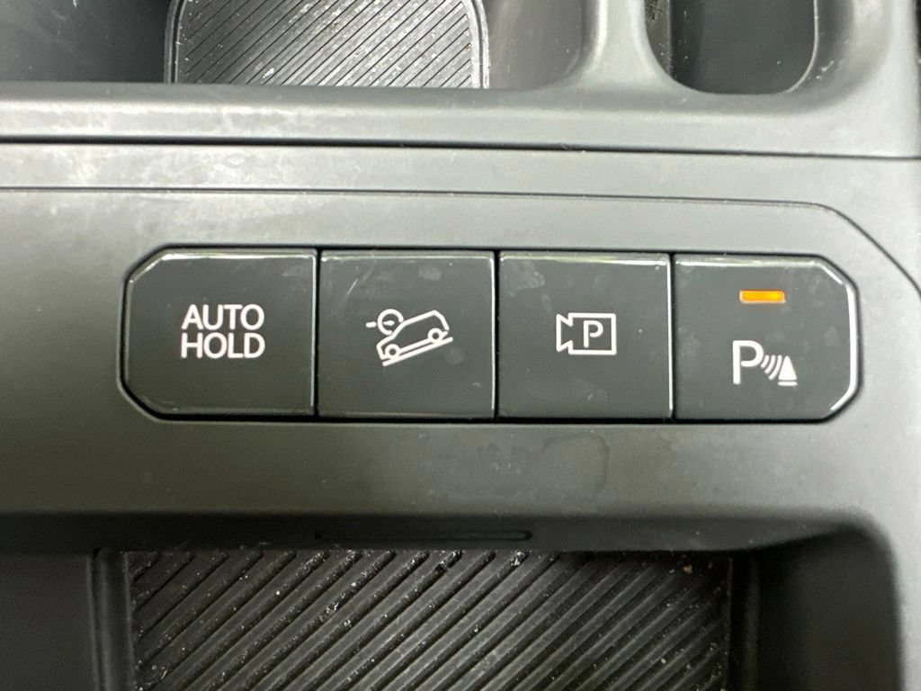 Used 2024 Kia EV9 Light Long Range RWD image 22