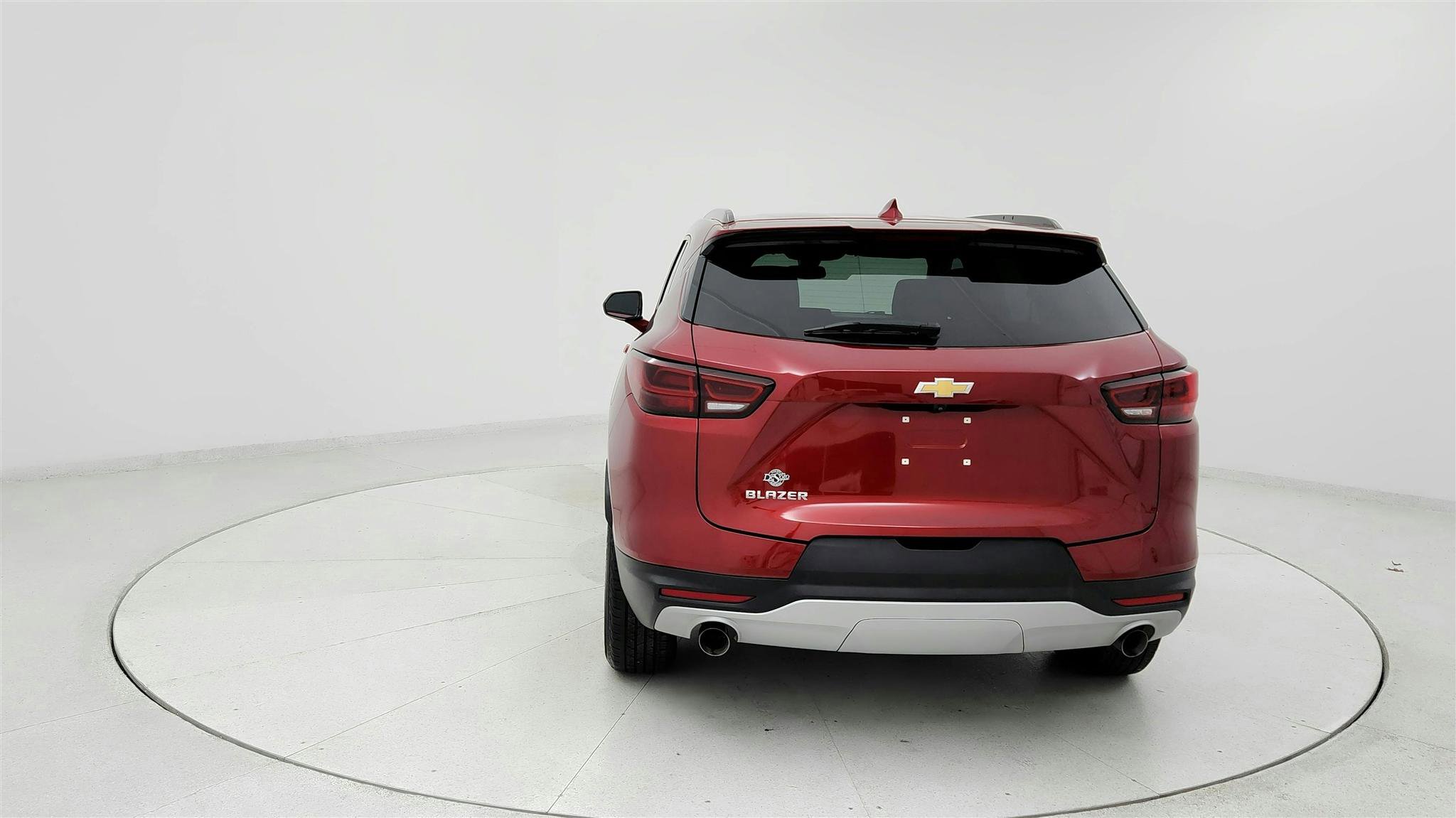 Used 2024 Chevrolet Blazer LT w/ Convenience Package FWD image 4