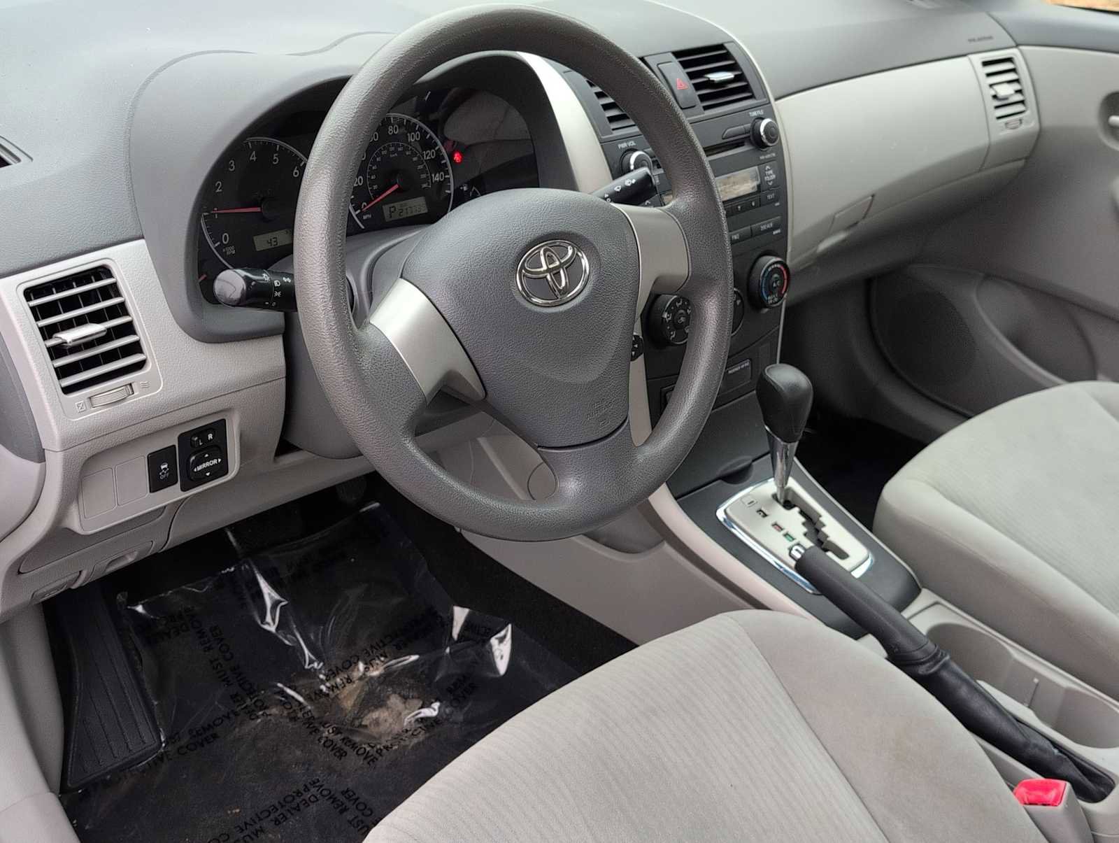 Used 2010 Toyota Corolla image 10