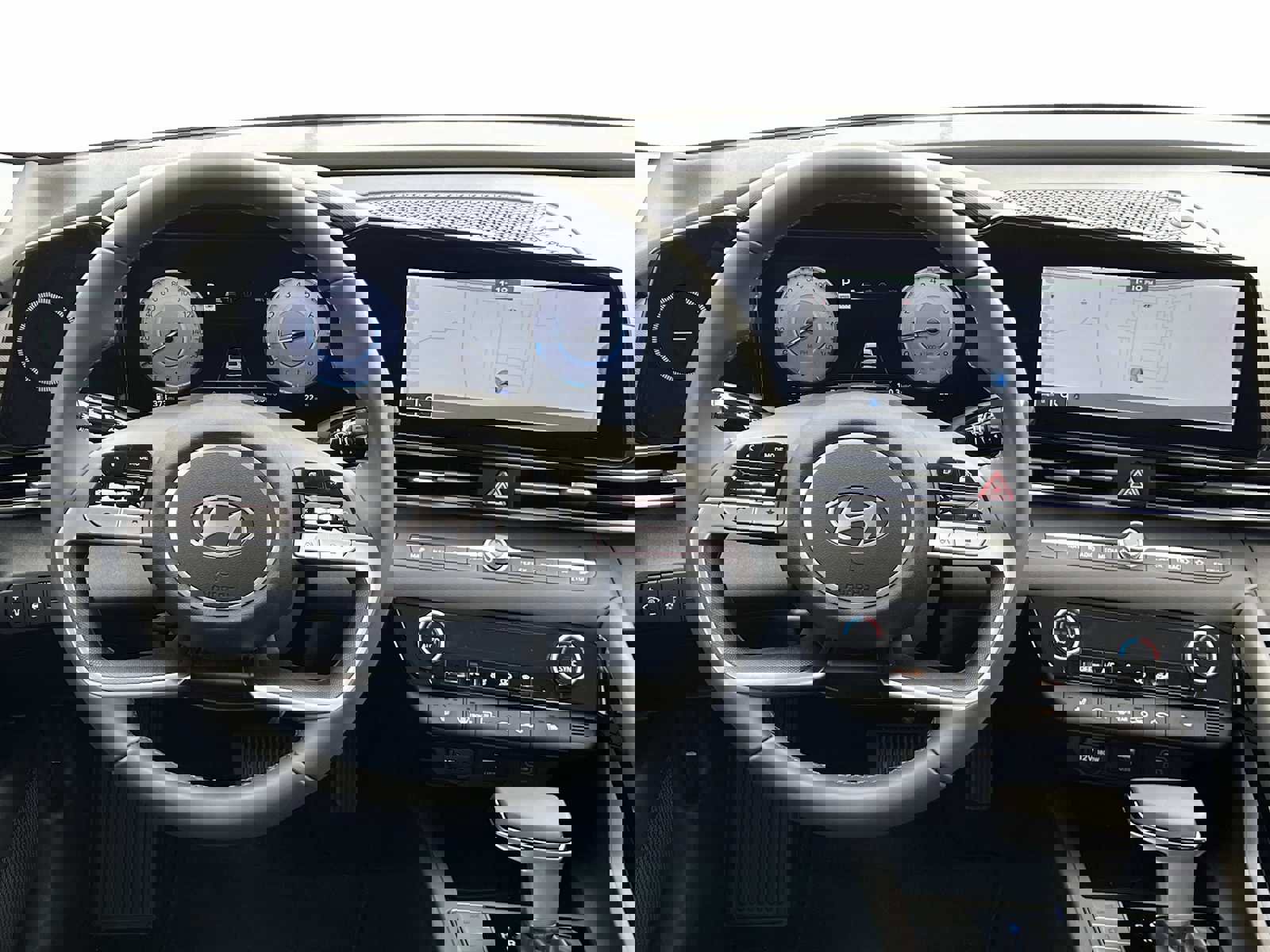 Used 2025 Hyundai Elantra Limited image 17