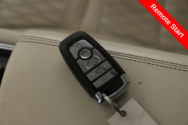 Used 2021 Lincoln Navigator Black Label w/ Special Edition Package AWD/4WD image 3