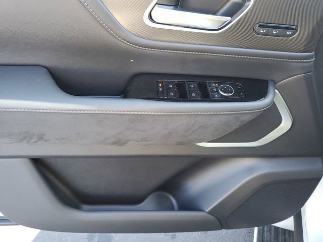 New 2026 INFINITI QX80 Luxe w/ Cargo Package image 23