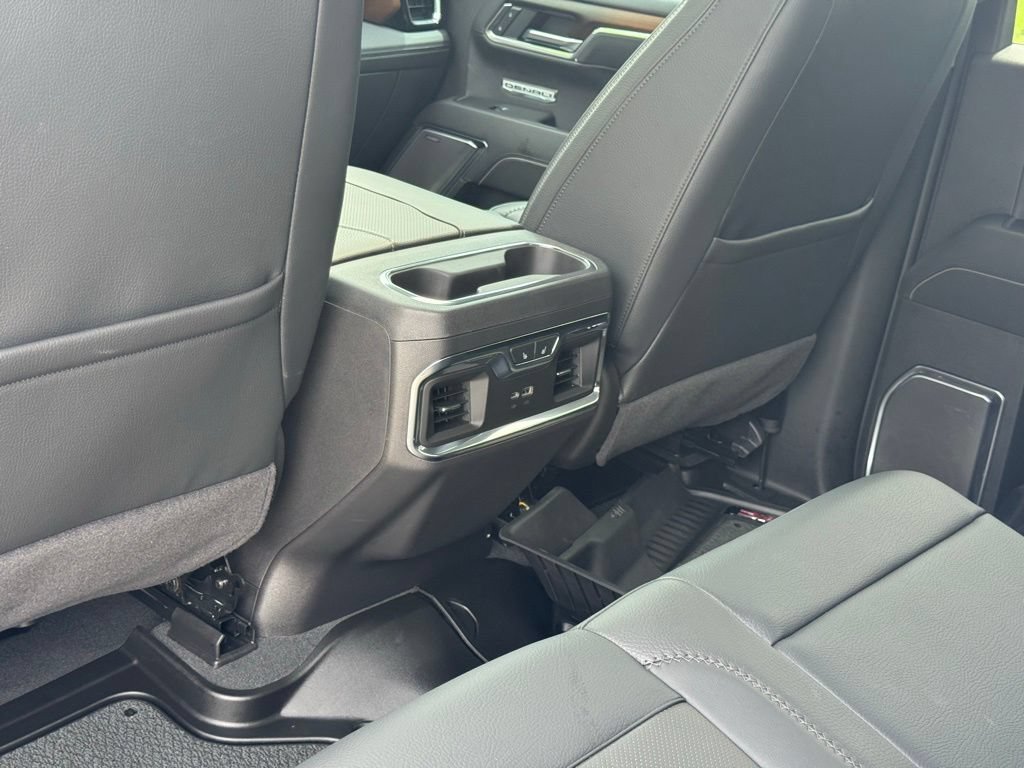 Used 2025 GMC Sierra 1500 Denali w/ Denali Reserve Package AWD/4WD image 26