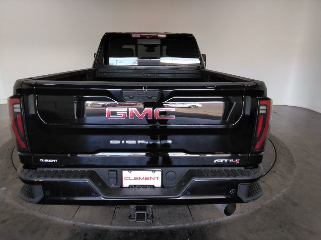 Used 2024 GMC Sierra 2500 AT4 w/ AT4 Premium Plus Package image 7