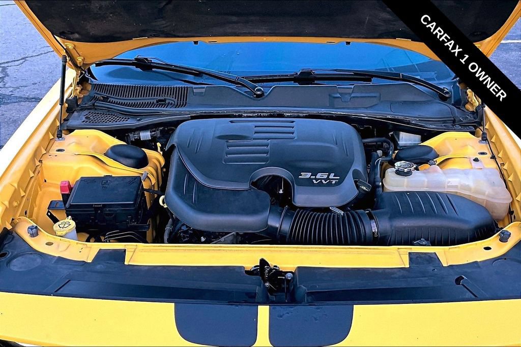 Used 2018 Dodge Challenger SXT w/ Blacktop Package RWD image 26
