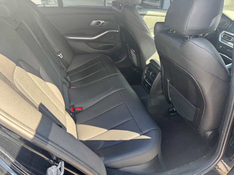 Used 2021 BMW 330i xDrive PREMIUM/WINTER w/ Convenience Package image 11