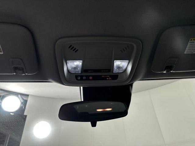 Used 2024 Chevrolet Malibu LT image 24