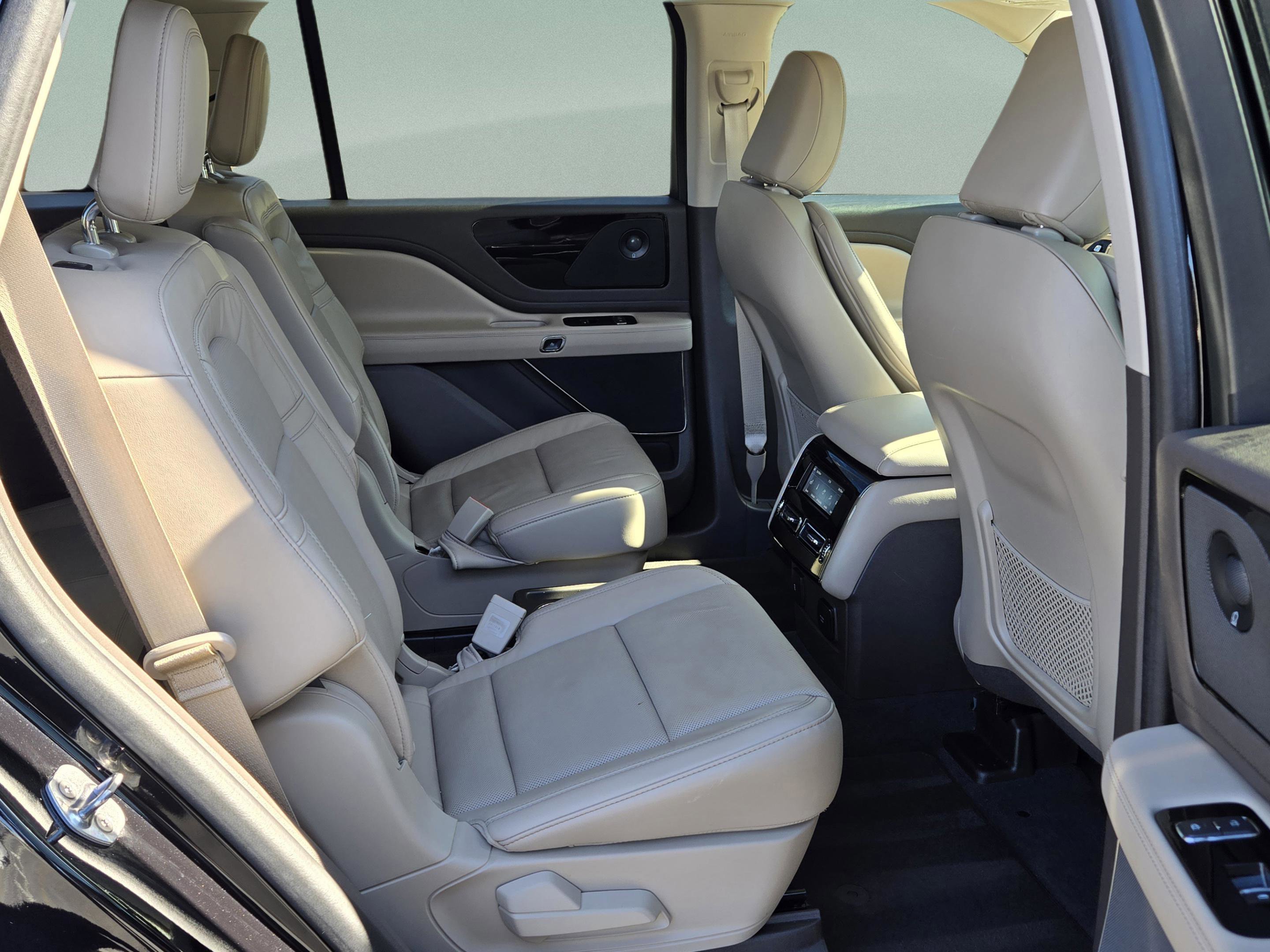 Used 2024 Lincoln Aviator Reserve w/ Elements Package Plus image 44