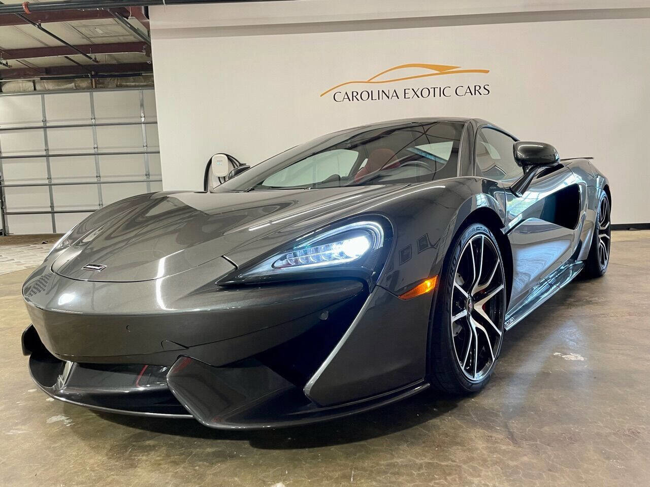 Used 2017 McLaren 570S image 20
