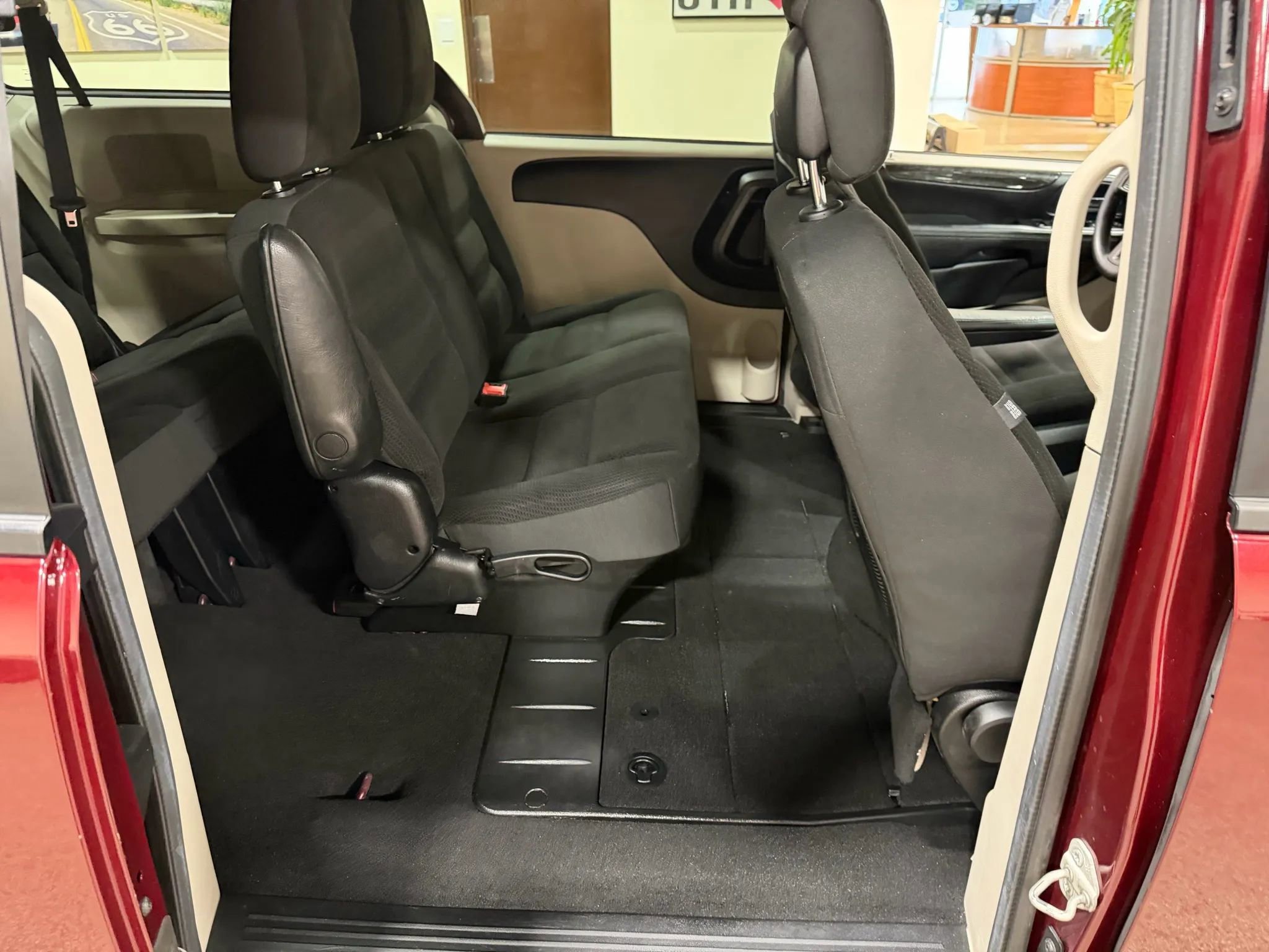 Used 2019 Dodge Grand Caravan SE image 33