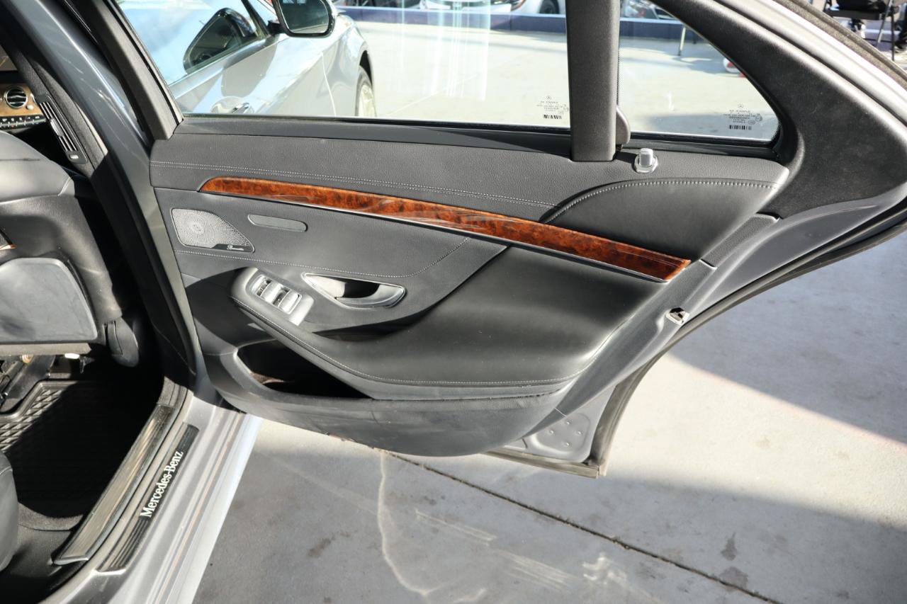 Used 2015 Mercedes-Benz S 550 4MATIC Sedan image 38