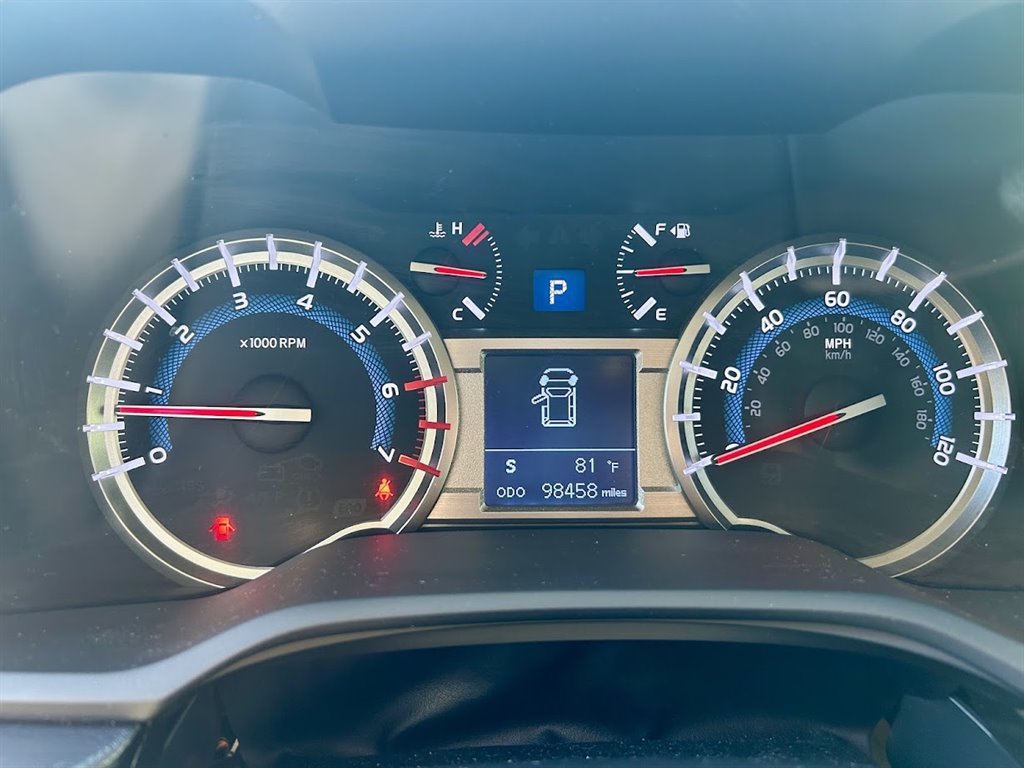 Used 2017 Toyota 4Runner SR5 RWD image 14