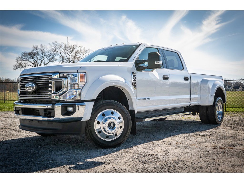Used 2022 Ford F450 XLT w/ Camper Package image 7