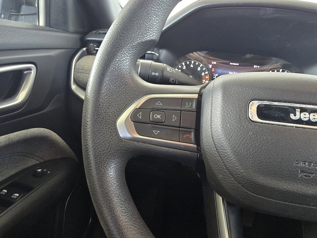 Used 2024 Jeep Compass Sport image 11