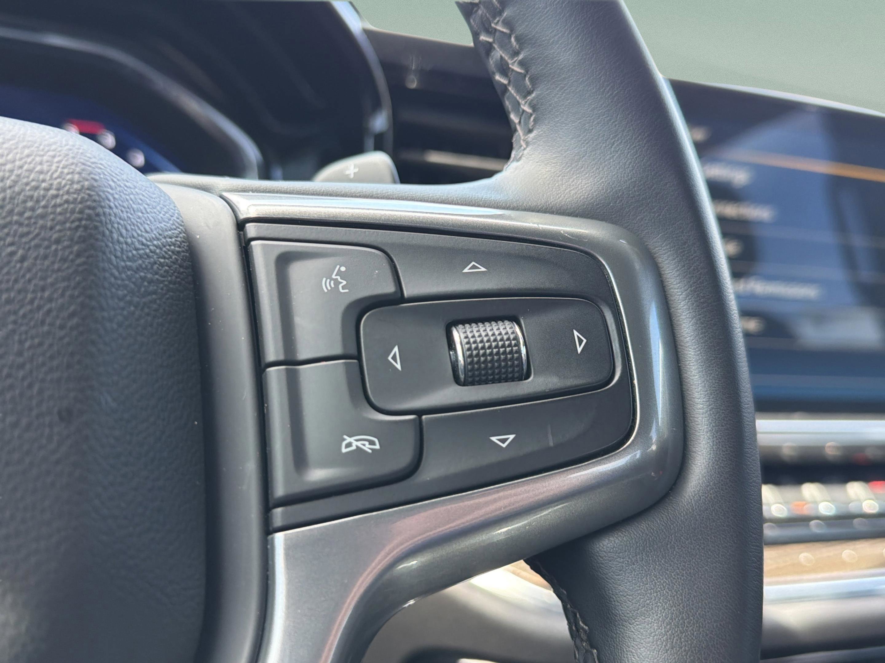 Used 2023 Chevrolet Silverado 1500 LT Trail Boss w/ Protection Package image 12