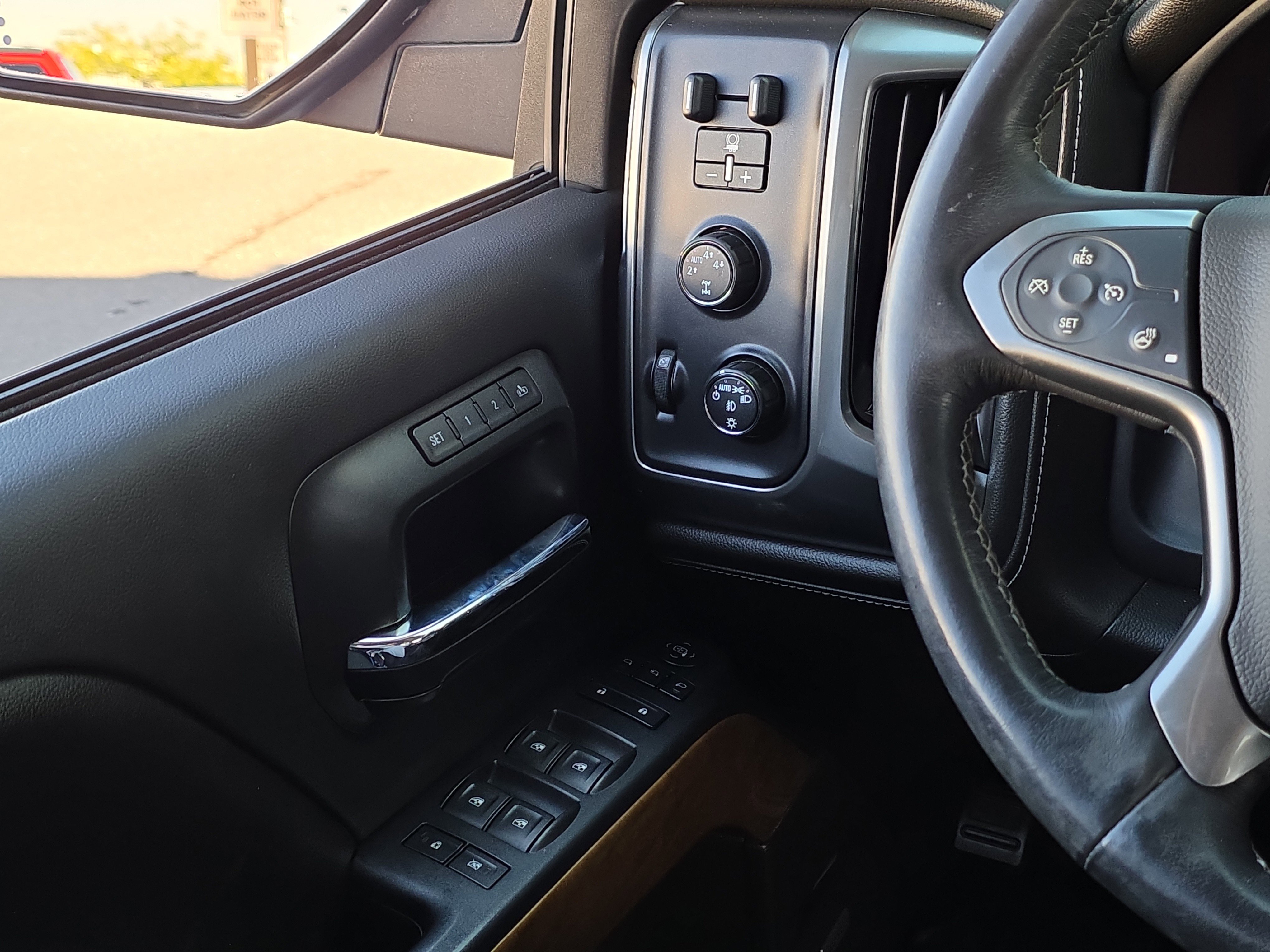 Used 2016 Chevrolet Silverado 1500 LTZ w/ LTZ Plus Package image 24