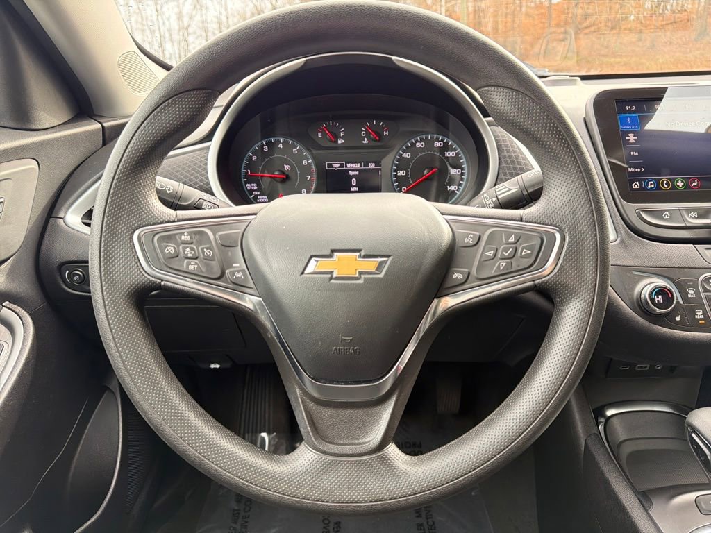 Used 2024 Chevrolet Malibu LT image 33