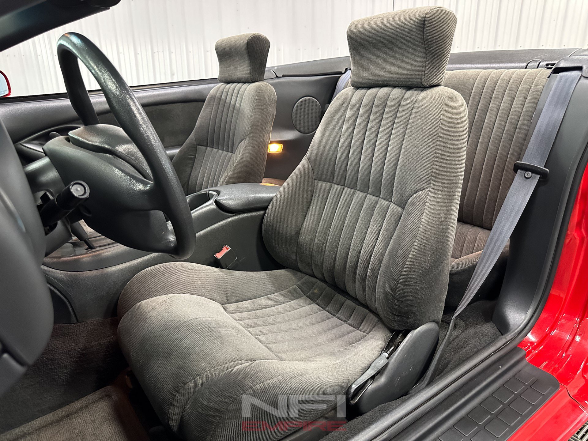 Used 1995 Pontiac Firebird Convertible RWD image 33