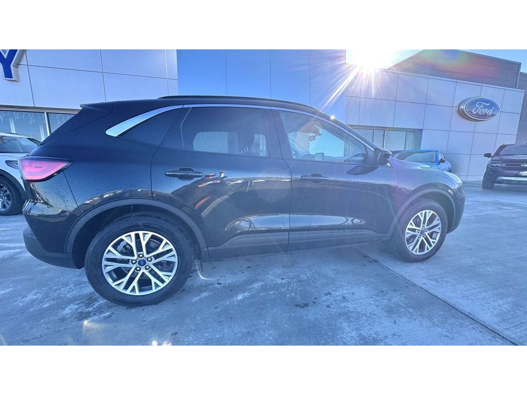 Used 2022 Ford Escape SEL w/ Technology Package AWD/4WD image 8