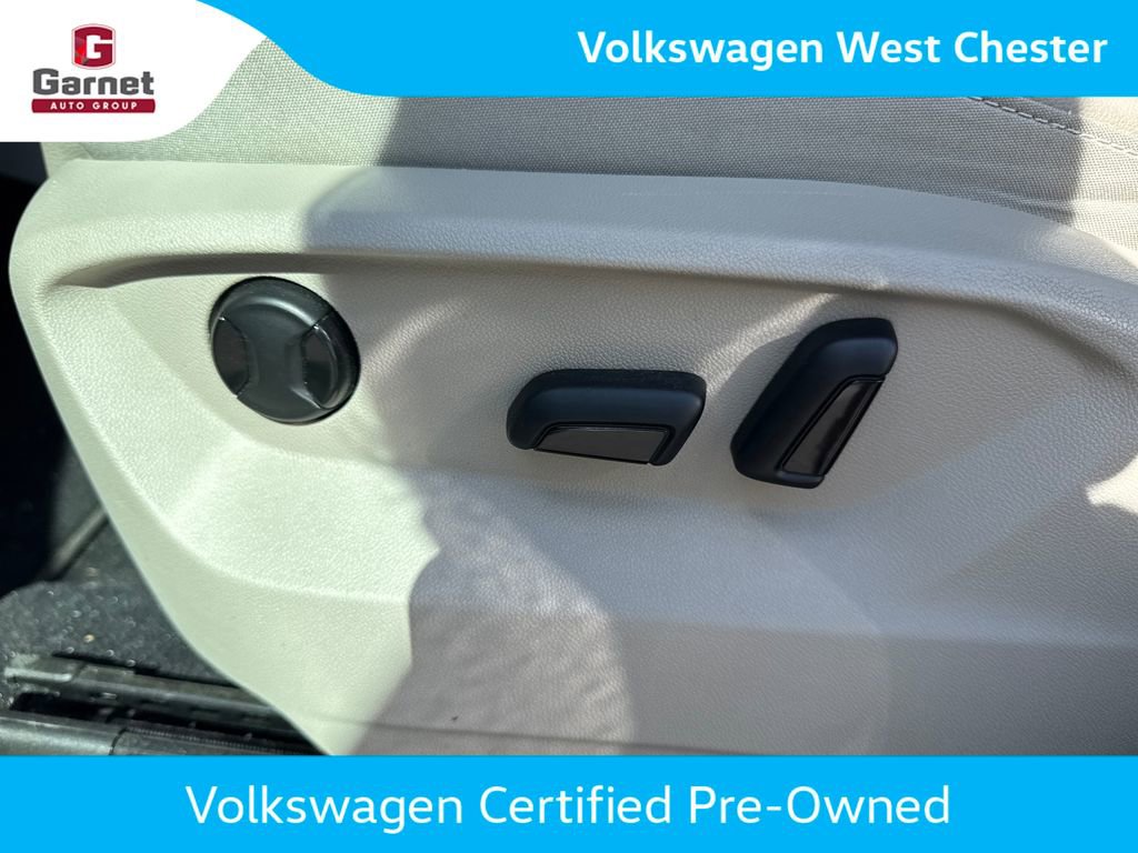 Used 2023 Volkswagen Atlas SE w/ Black Wheel Package AWD/4WD image 35